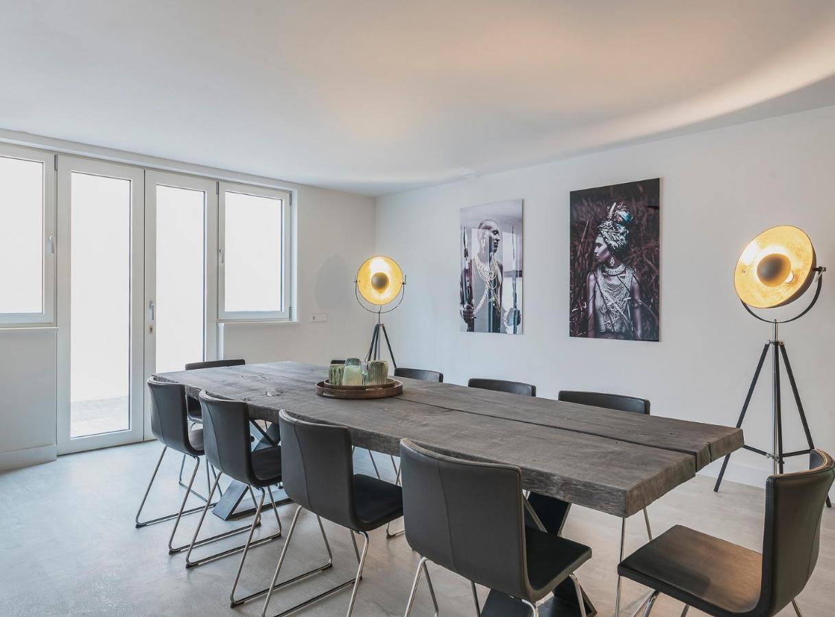 Villa Luna, Exclusiva Con Vistas Y Acceso Privado Al Mar En Zona Residencial Sa Torre