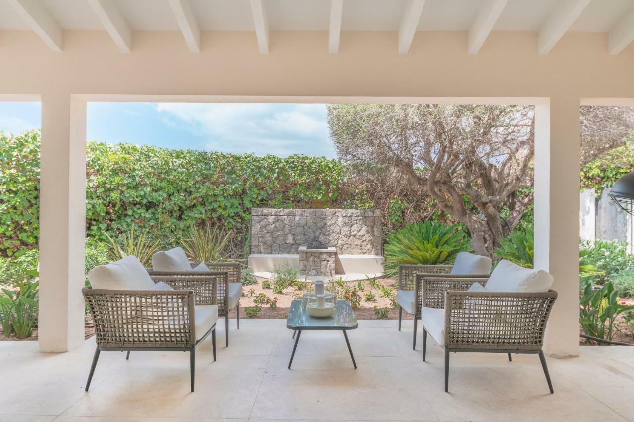 Luna, Exclusiva Con Vistas Y Acceso Privado Al Mar En Zona Residencial Villa