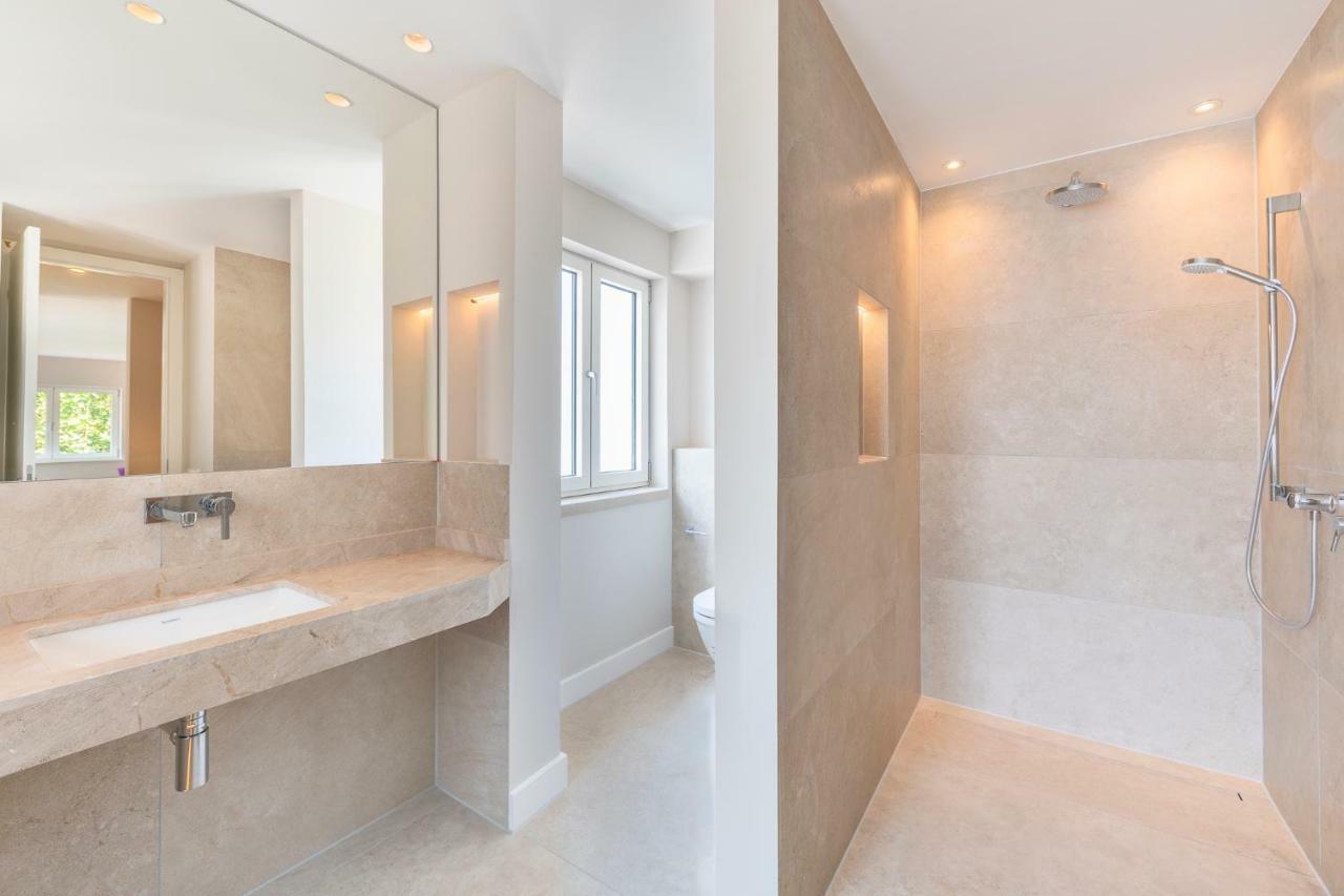 Villa Luna, Exclusiva Con Vistas Y Acceso Privado Al Mar En Zona Residencial Sa Torre