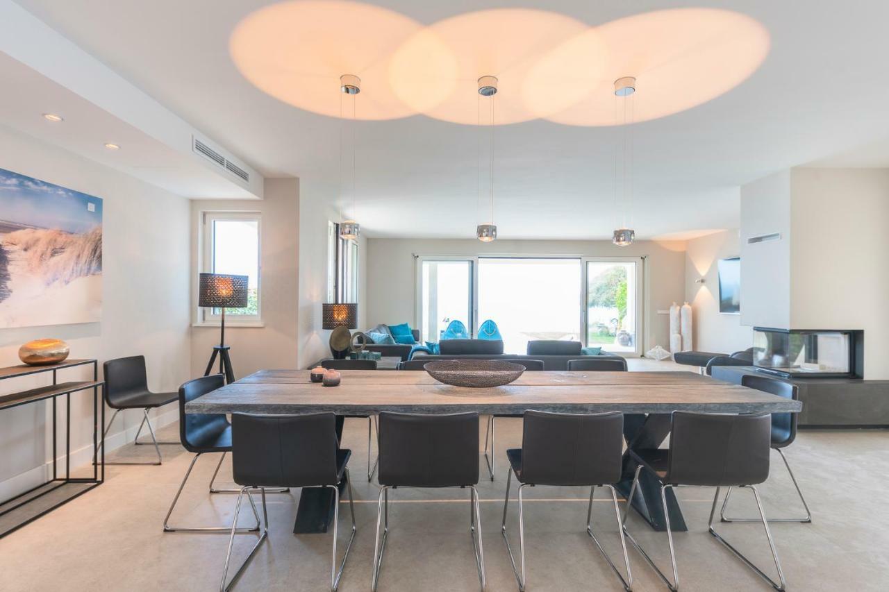 Villa Luna, Exclusiva Con Vistas Y Acceso Privado Al Mar En Zona Residencial *