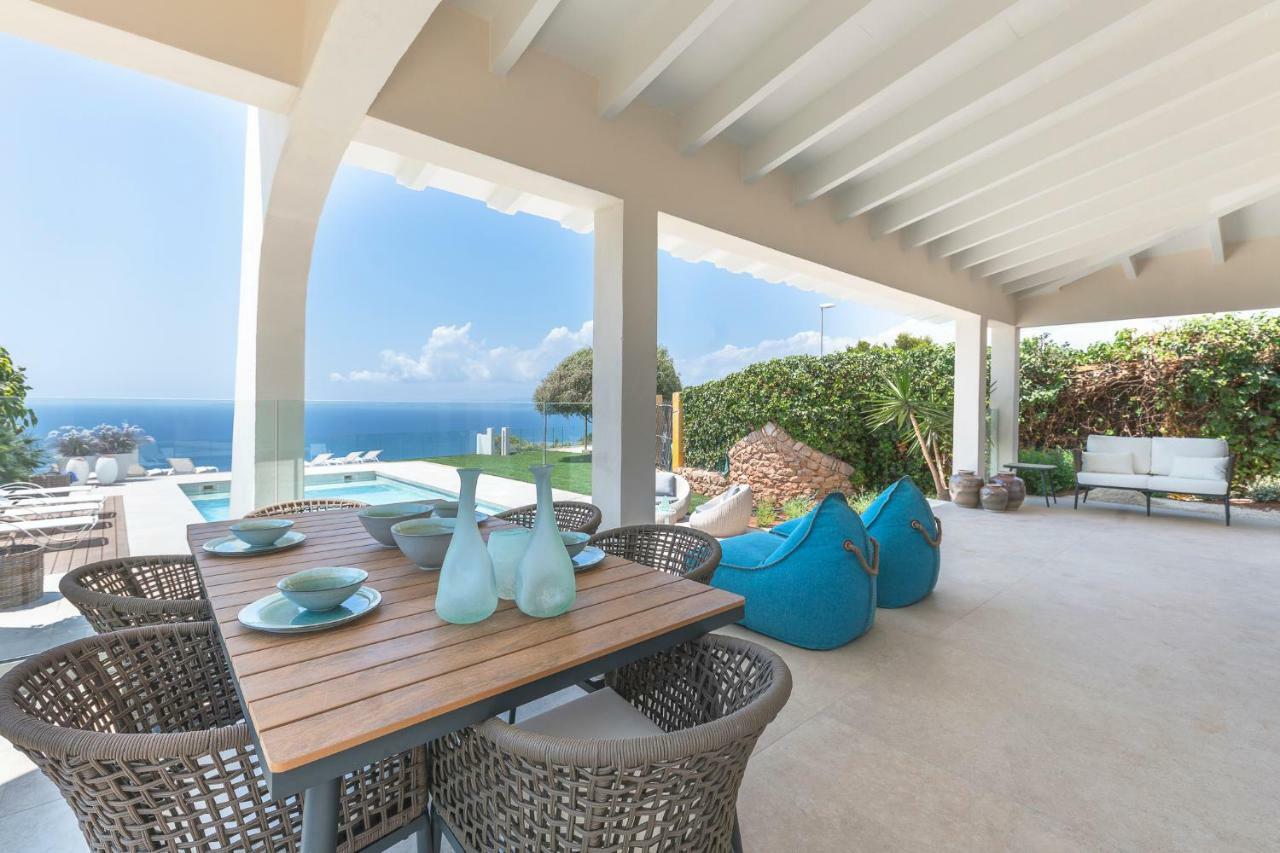 Villa Luna, Exclusiva Con Vistas Y Acceso Privado Al Mar En Zona Residencial Sa Torre