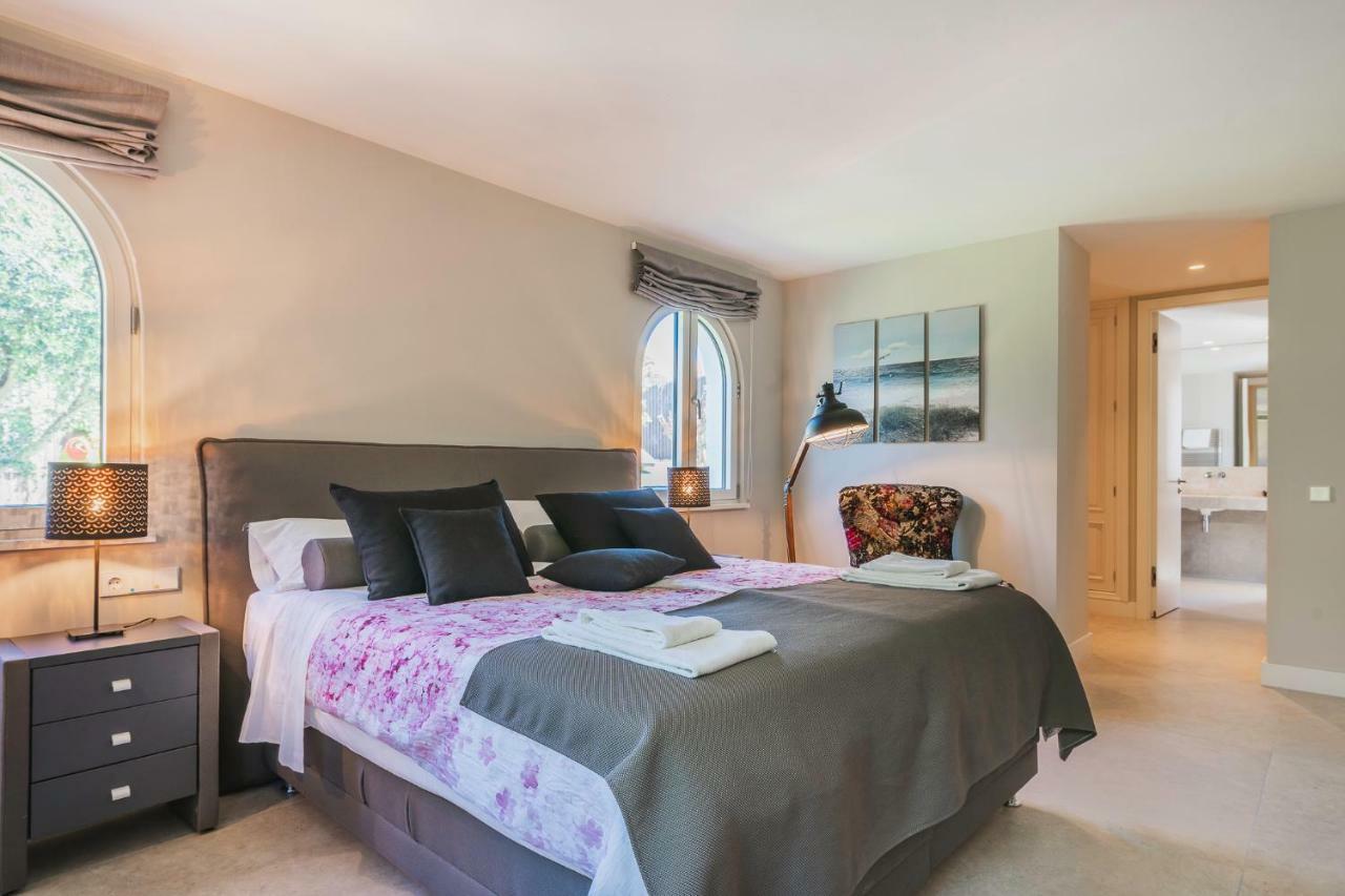 Luna, Exclusiva Con Vistas Y Acceso Privado Al Mar En Zona Residencial *